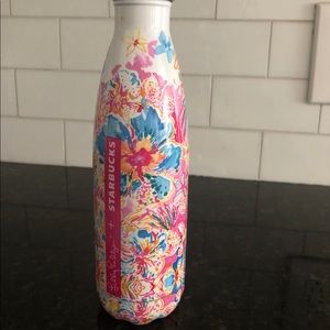 Lilly Pulitzer Starbucks Swell water bottle
